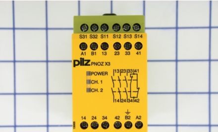 Pilz Safety Relays 774318 - E-STOP UNIT & SAFETY GATE MONITOR 230VAC (774318)