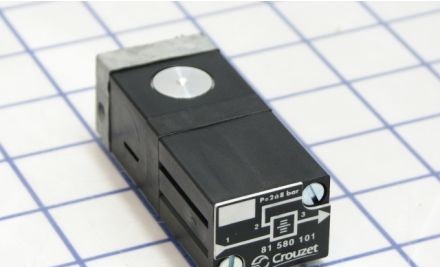 Crouzet Miscellaneous 81580101 - 2-Hand,Control Module,Sub Base Mount (81580101)