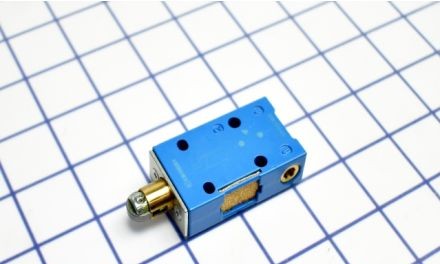 Crouzet Miscellaneous 81922401 - NC,Roller Plunger,valve,5-32 Ports (81922401)