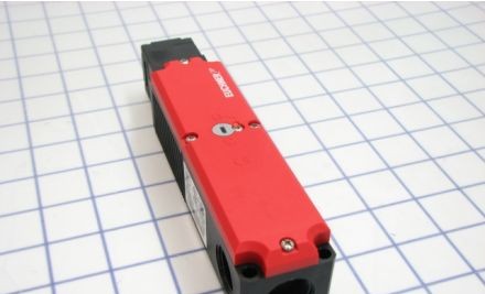 Euchner Safety Switches 084115 - Safety Switch, TP1-4131A024M (84115)