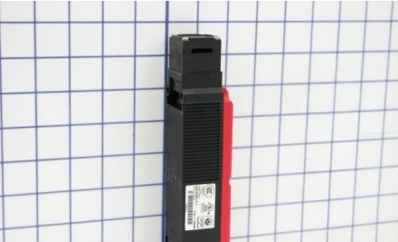 Euchner Safety Switches 084147 - SAFETY SWITCH, TP4-2131A110M (84147)