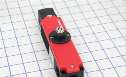 Euchner Miscellaneous 084161 - Safety Switch, TP3-537A024M-C1844 Key Lock (84161)