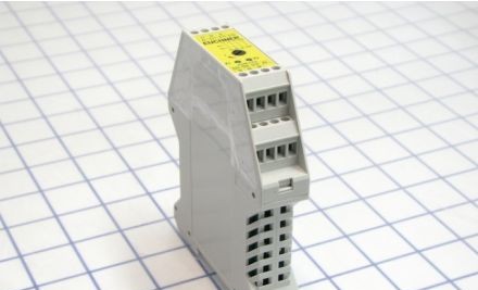 Euchner Safety Relays 085617 - SAFETY RELAY, ESM-TE301 (85617)