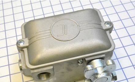 Joslyn Clark Limit Switches A102-80585A-1 - Limit Switch, TLSF-22, 2-P, Straight Fork (87191)