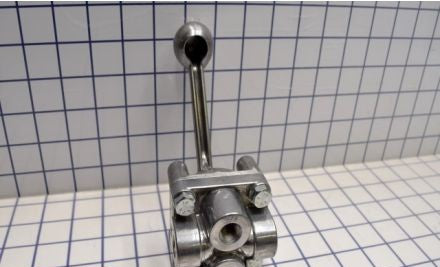 Barksdale Control Products Valves 9001-M-C - Valve,Directional Control (9001-M-C)