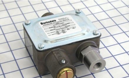 Barksdale Control Products Pressure Switches 9048-1 - Switch,Sealed Piston (9048-1)