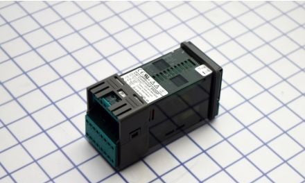 Cal Controls Process Controllers 95001PB400 - 9500P Series 1/16 DIN Profile Controller (95001PB400)