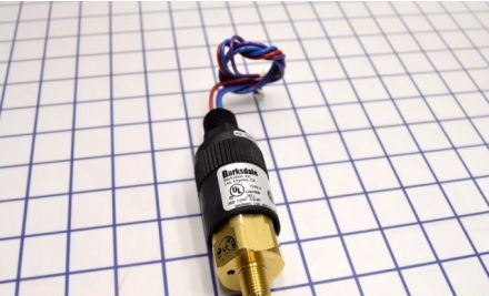 Barksdale Control Products Pressure Switches 96201-BB4-T4 - Switch, Pressure, Compact (96201-BB4-T4)