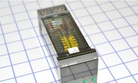 Cal Controls Process Controllers 99211F - 9900 Series 1/16 DIN Controller (99211F)