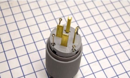 Eaton Plugs & Receptacles AH8462N - Eaton Arrow Hart extra heavy-duty auto grip plug (AH8462N)