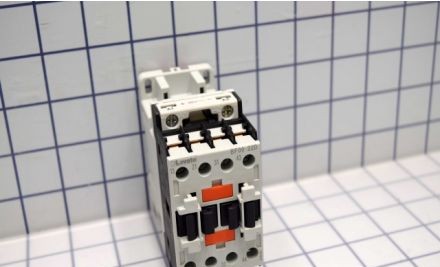 Lovato Control Relays BF0022D048 - Control Relay, 4-P 2NO/2NC, 48VDC Coil (BF0022D048)