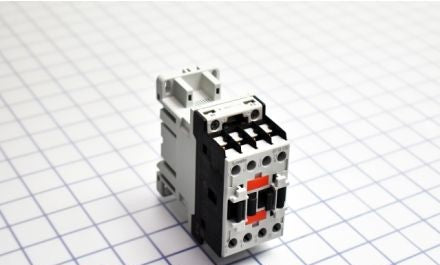 Lovato Contactors BF1801D048 - Contactor, 3-P 1-N/C 18A 48VDC (BF1801D048)