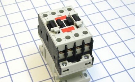 Lovato Contactors BF2510A02460 - Contactor, 3-P N/O, 24VAC Coil, Includes 1NO (BF2510A02460)