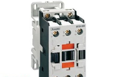 Lovato Contactors BF3200L024 - Contactor, 3-P 32A Ac3 24VDC Low C. (BF3200L024)