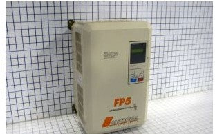 Yaskawa CIMR-P5U4015 - AC Drive, 25HP 480V (CIMR-P5U4015)