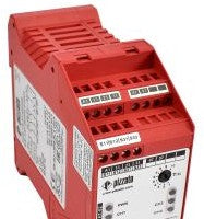 Pizzato Safety Relays CSAT-02V024 - Safety module (2NO+1NC) instantaneous + 2NO (CS AT-02V024)