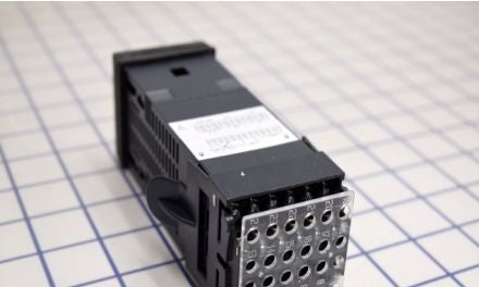 Gefran Process Controllers 800-DRR0-00521-000 - 800-DRR0-00521-000 Temperature Control (F000235)