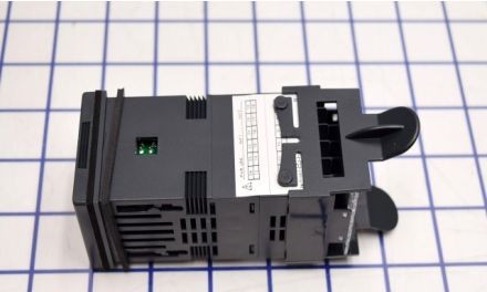 Gefran Process Controllers 600-R-R-H-0-1 - 600-R-R-H-0-1 Temperature Control (F025952)