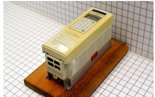 Mitsubishi FR-A220-0.75K-UL - AC Drive, 1HP 230V (FR-A220-0.75K-UL)