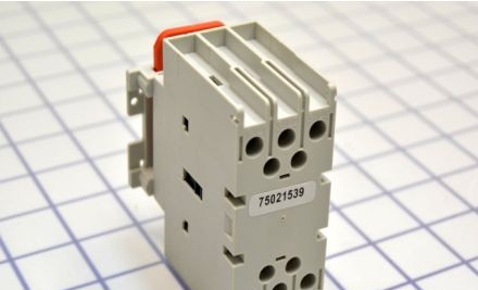 Lovato Disconnect Switches GA016C - Disconnect Switch, 3-P, 16A/600V, Non-Fusible (GA016C)