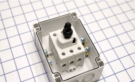 Altech Disconnect Switches KEM325UL - Enclosed Disconnect Switch, 3-P, 25A 600V Max (KEM325UL)