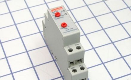 Lovato Protection Relays LVM25240 - Level Control Relay, 24-240VAC/DC, SPDT 8A (LVM25240)