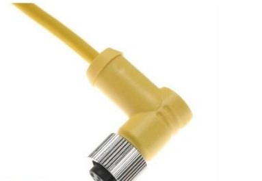 Mencom Cordsets MDC-5FPX-15M-R - 5 PL MDC FEM PLG 15M 18AWG RA (MDC-5FPX-15M-R)