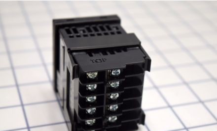 Cal Controls Process Controllers MV160LAR0021U0 - Temp Controller, 1/16 DIN, 24VAC/DC (MV160LAR0021U0)