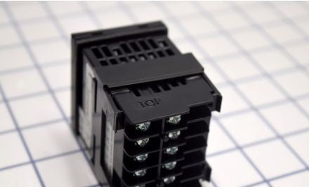 Cal Controls Process Controllers MV160MRR0021U0 - Temp Controller,1/16 DIN,110-240VAC (MV160MRR0021U0)