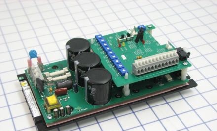 Minarik Drives Drives NRG05-D240AC-4Q - 4Q PWM Chassis Dual 5A, Pot Incl. (NRG05-D240AC-4Q)