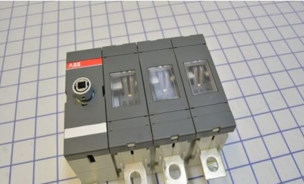 ABB Disconnect Switches OT250E03 - Disconnect Switch, 3-P, 250A/690V, Non-Fusible (OT250E03)