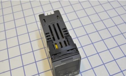 Partlow Process Controllers P1160000000 - Process Controller, 1/16DIN, 100-240 VAC (P1160000000)