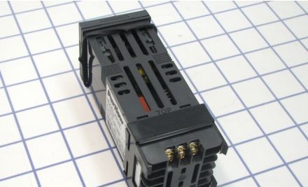 Partlow Process Controllers P1160110000 - Process Controller, 1/16DIN, 100-240 VAC (P1160110000)