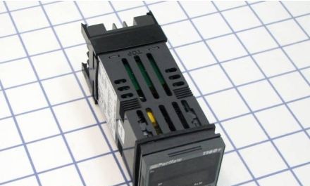 Partlow Process Controllers P1161103000 - Plus Series Limit Device, 1/16 DIN (P1161103000)