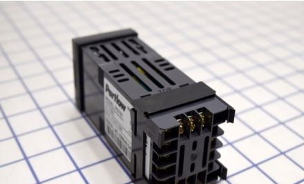 Partlow Process Controllers P1161111000 - Plus Series Limit Device, 1/16 DIN (P1161111000)