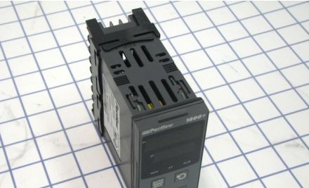 Partlow Process Controllers P1800000400 - Plus Series 1/8 DIN Controller (P1800000400)