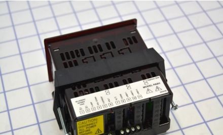 Red Lion Panel Meters & Gauges PAXH0000 - Panel Meter, AC RMS Volts/Current, 85-250VAC (PAXH0000)