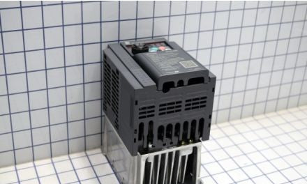 Johnson Controls HVAC Drives VFD68CHH-2C - 3 Hp; 460 Vac; 50/60 Hz; 3 Hp (2.2Kw); 5 Amp (VFD68CHH-2C)